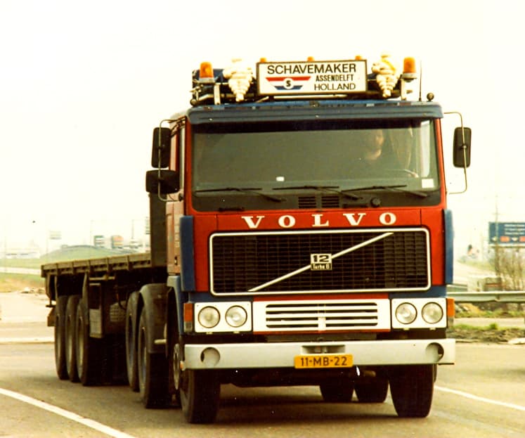 Historic Schavemaker truck with the sign “Schavemaker Assendelft Holland”